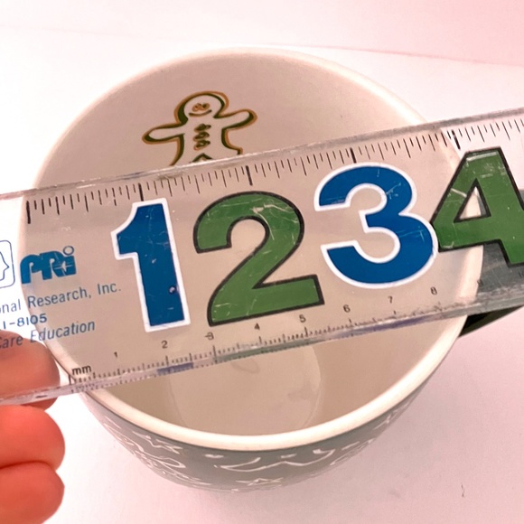 Gingerbread Men, Women & Stars Barista Mug 2001 Starbucks, New with Original Box - Picture 10 of 13